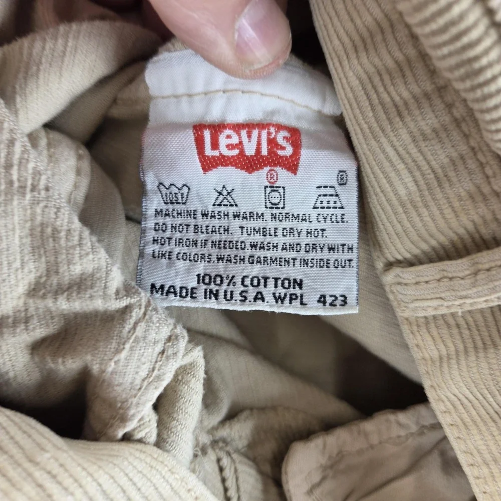 Vintage Levis 501 Jeans Mens Beige Corduroy Straight Button Fly USA Fits 30x34